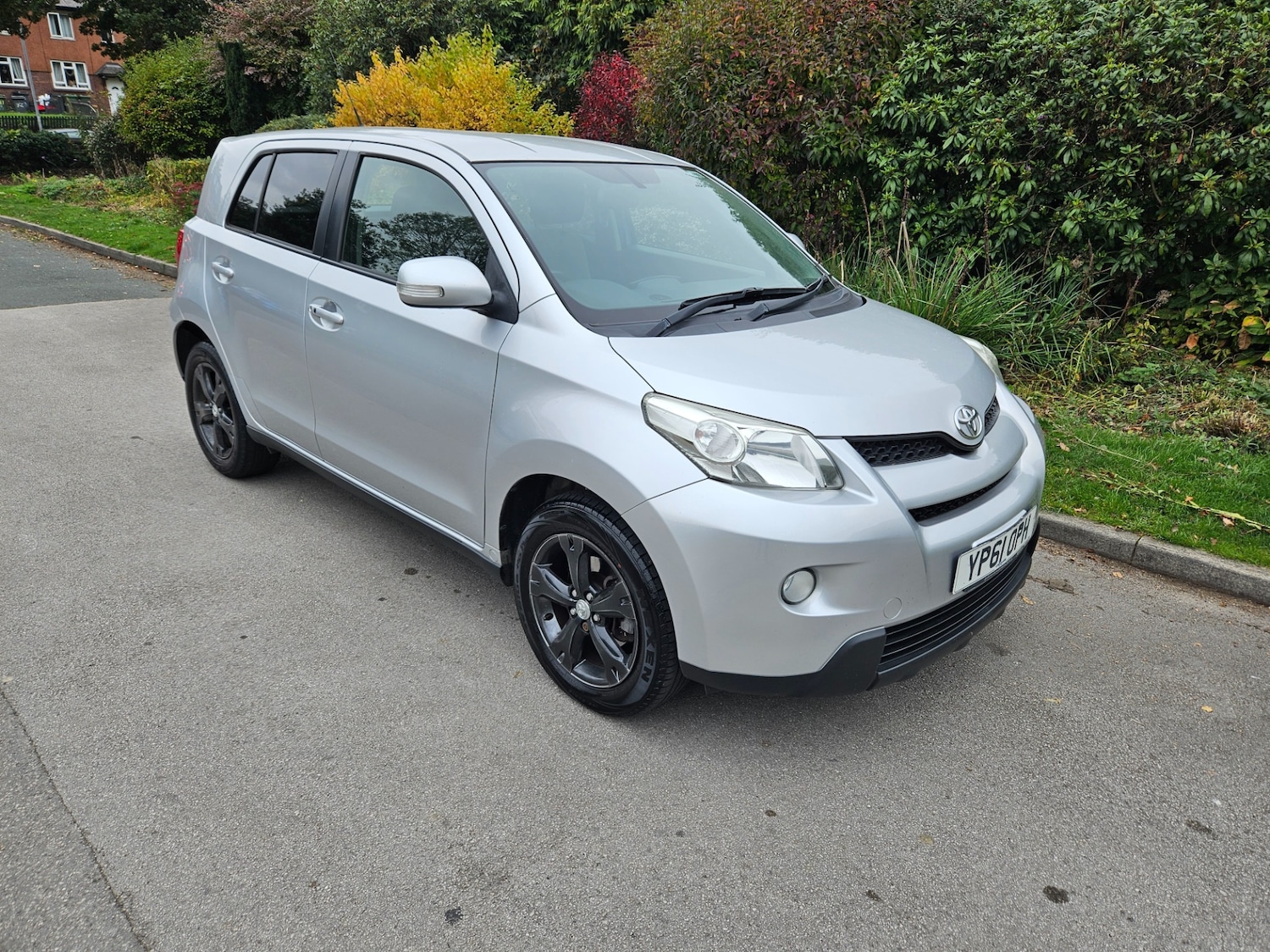 Used Toyota Urbancruiser 2011 for sale - 76225483: Photo 1