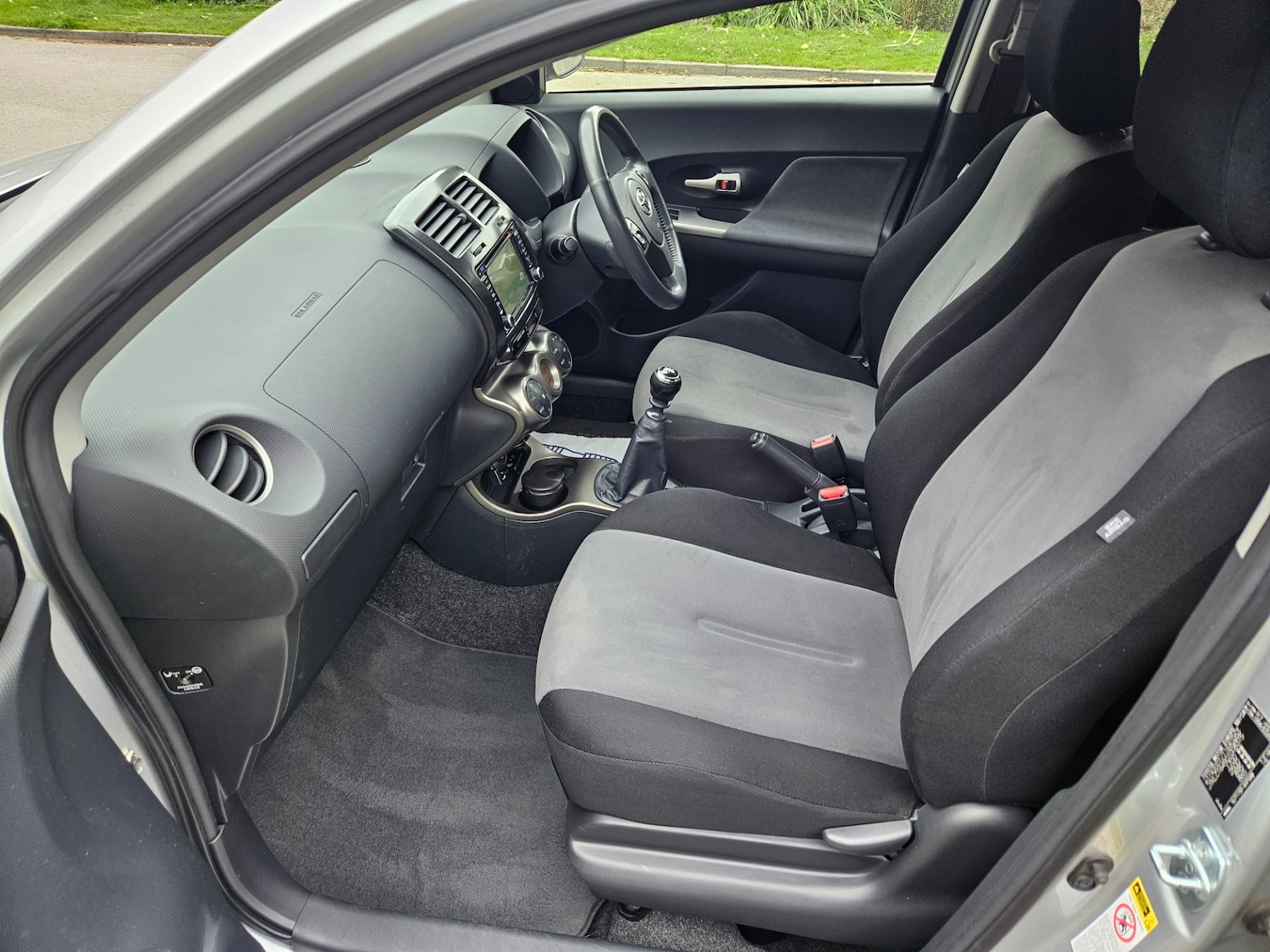 Used Toyota Urbancruiser 2011 for sale - 76225483: Photo 12