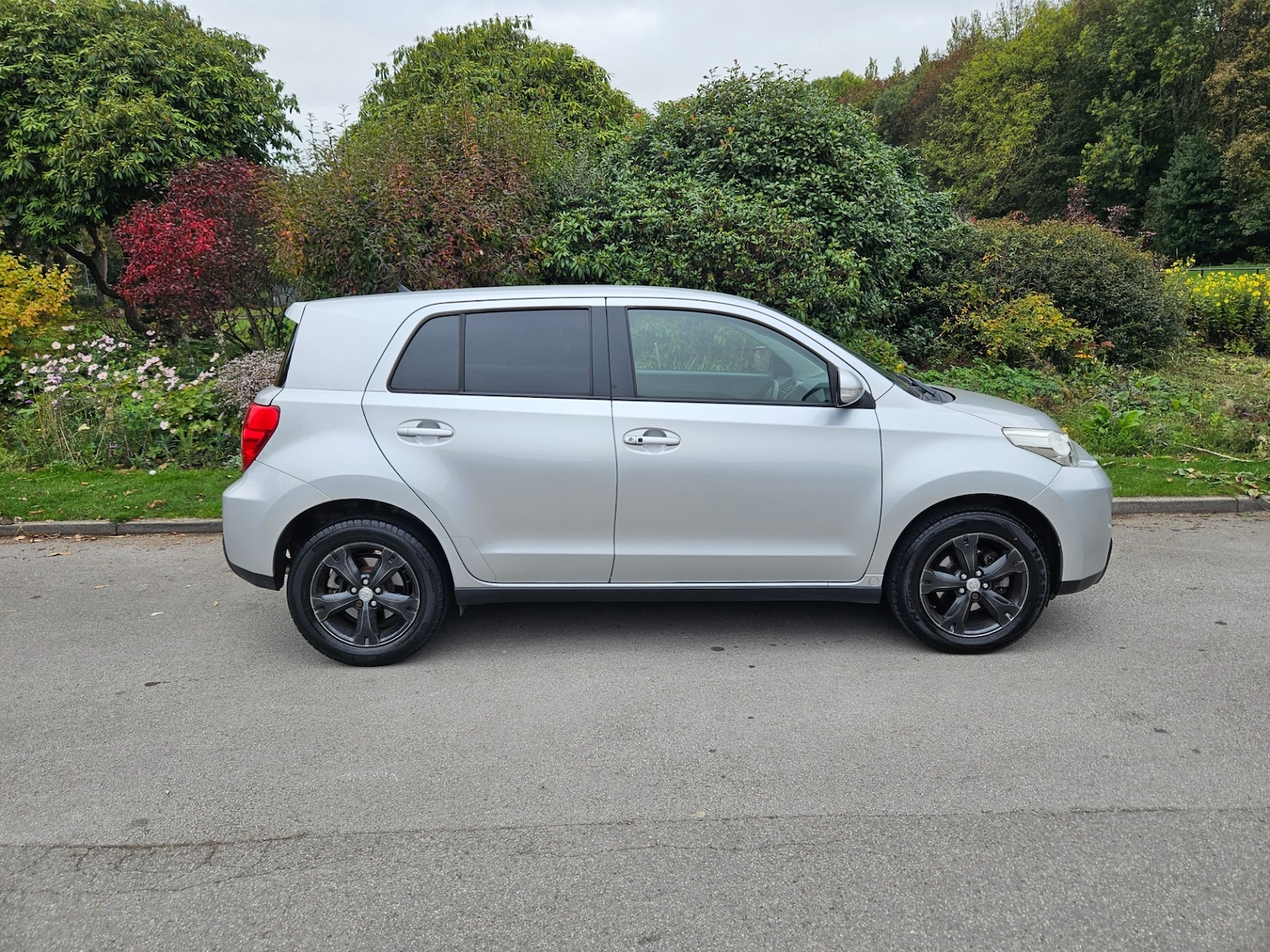 Used Toyota Urbancruiser 2011 for sale - 76225483: Photo 4