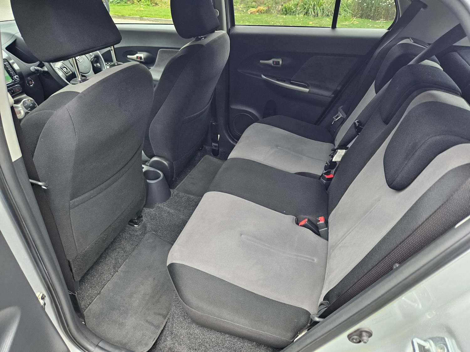 Used Toyota Urbancruiser 2011 for sale - 76225483: Photo 8