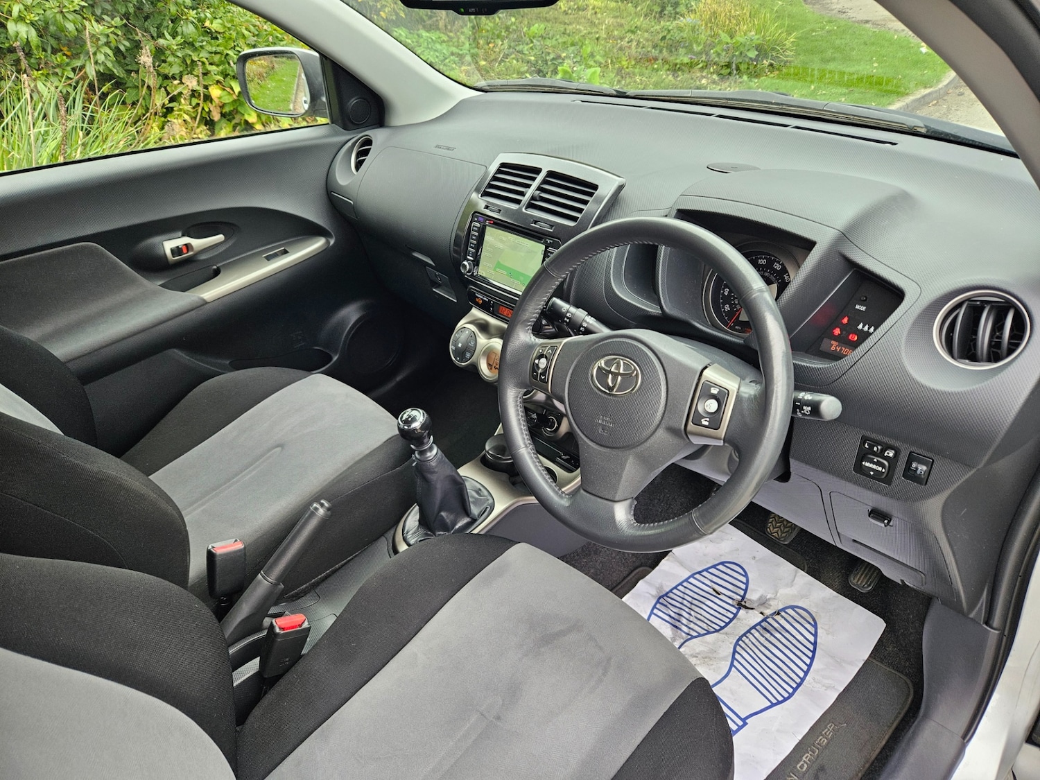 Used Toyota Urbancruiser 2011 for sale - 76225483: Photo 9