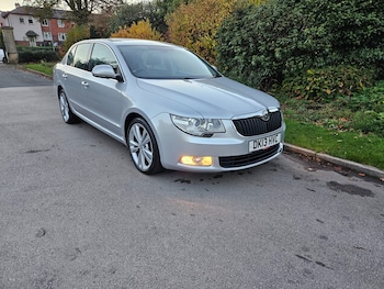 Used Skoda Superb 2013 for sale - 76418089: Photo