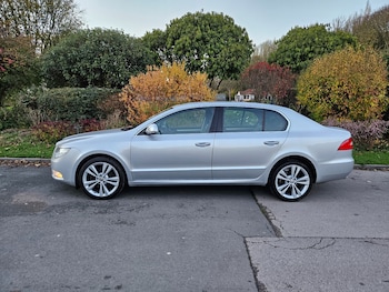 Used Skoda Superb 2013 for sale - 76418089: Photo