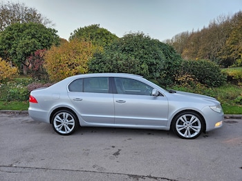 Used Skoda Superb 2013 for sale - 76418089: Photo