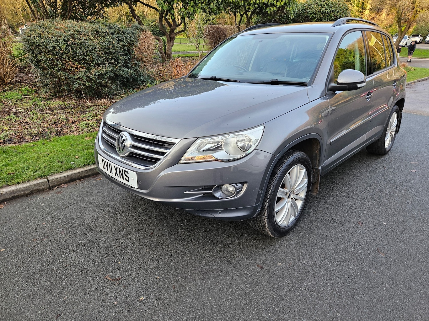 Used Volkswagen Tiguan 2011 for sale - 77073406: Photo 2