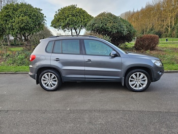 Used Volkswagen Tiguan 2011 for sale - 77073406: Photo