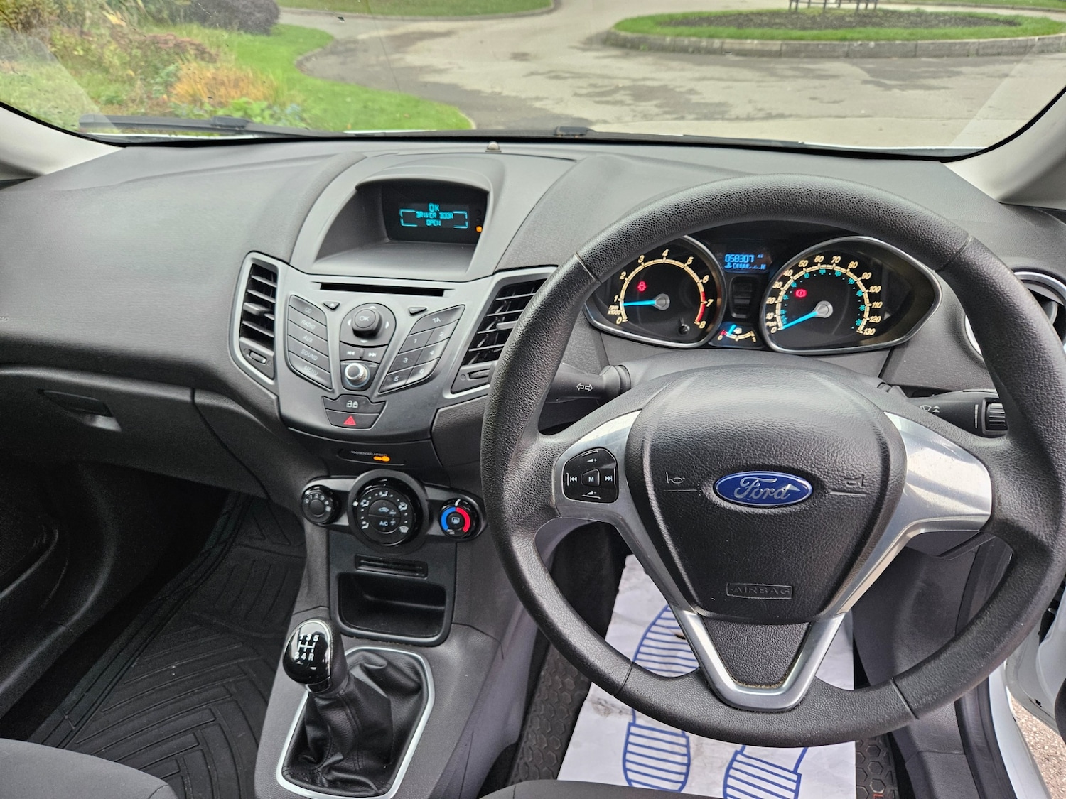 Used Ford Fiesta 2014 for sale - 75976173: Photo 11