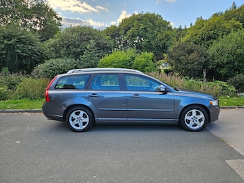 Used Volvo V50 2010 for sale - 75460464: Photo