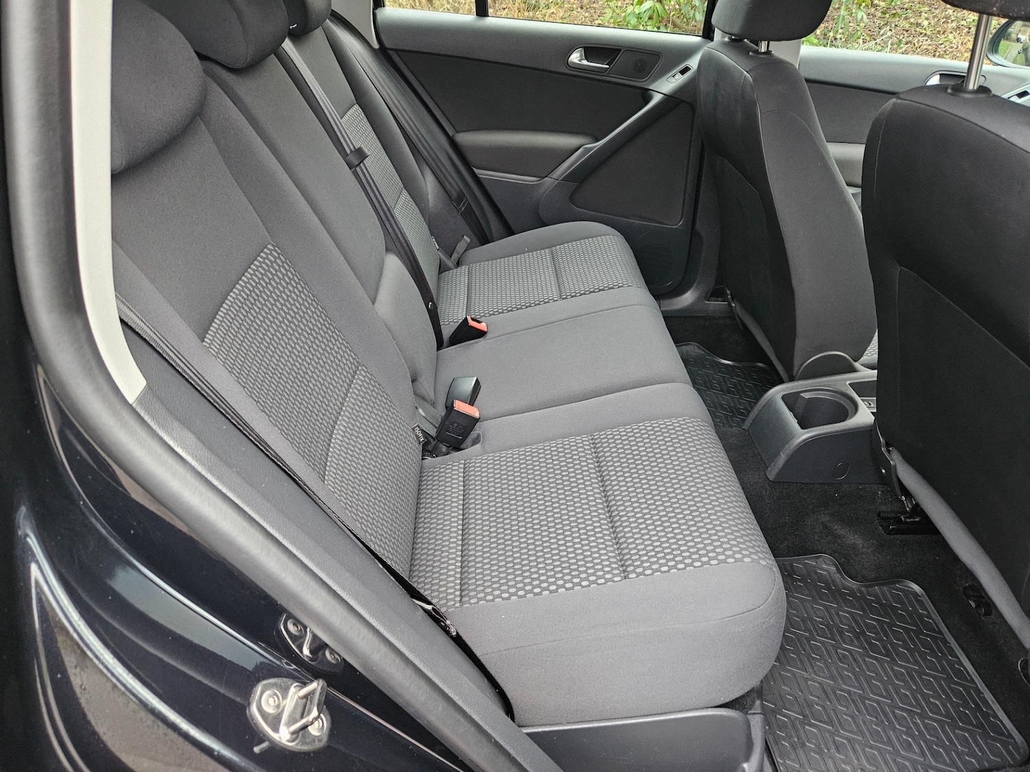 Used Volkswagen Tiguan 2010 for sale - 77073405: Photo 10