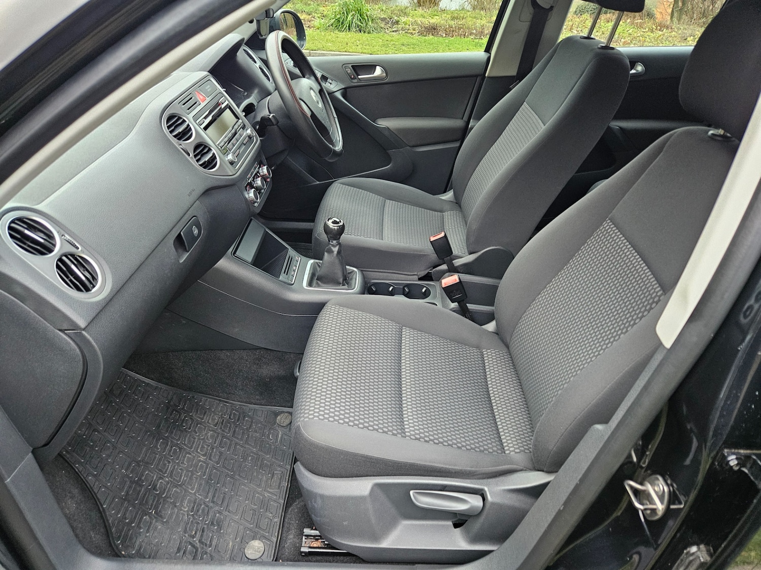 Used Volkswagen Tiguan 2010 for sale - 77073405: Photo 13