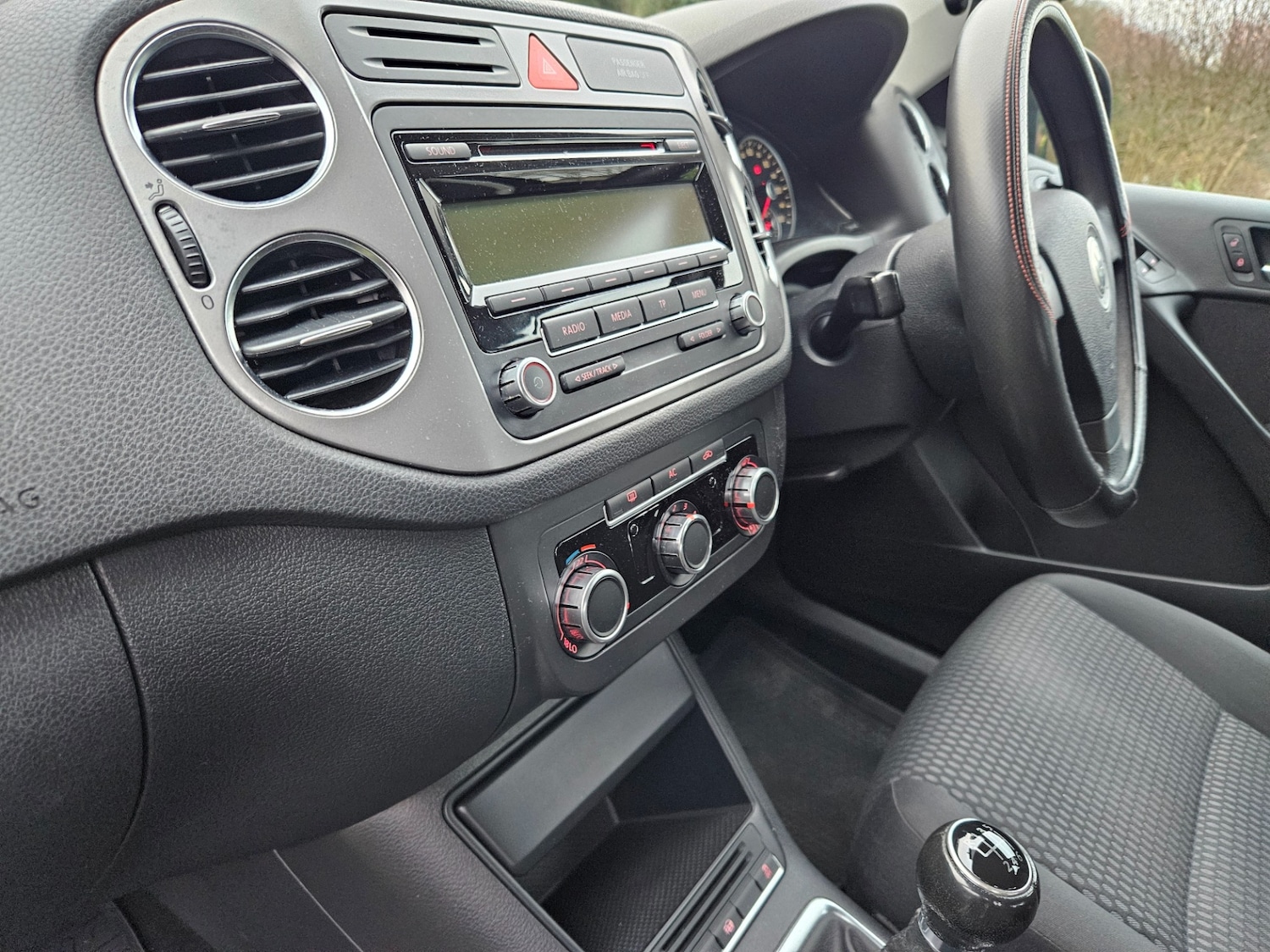 Used Volkswagen Tiguan 2010 for sale - 77073405: Photo 15