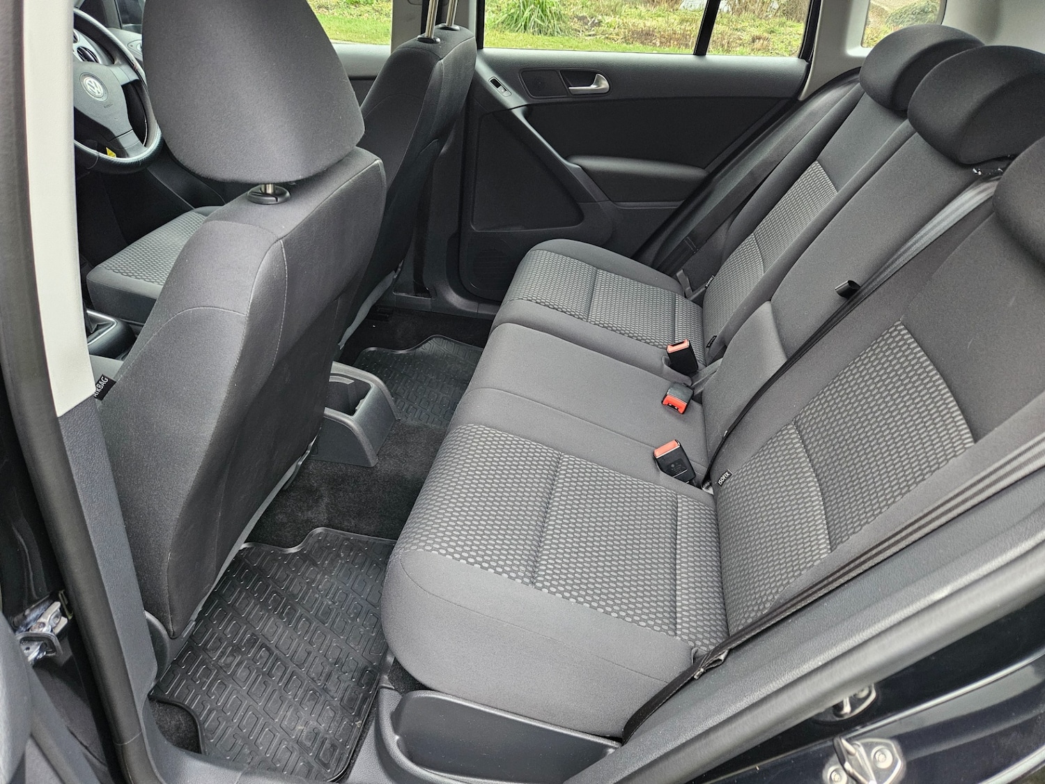 Used Volkswagen Tiguan 2010 for sale - 77073405: Photo 17