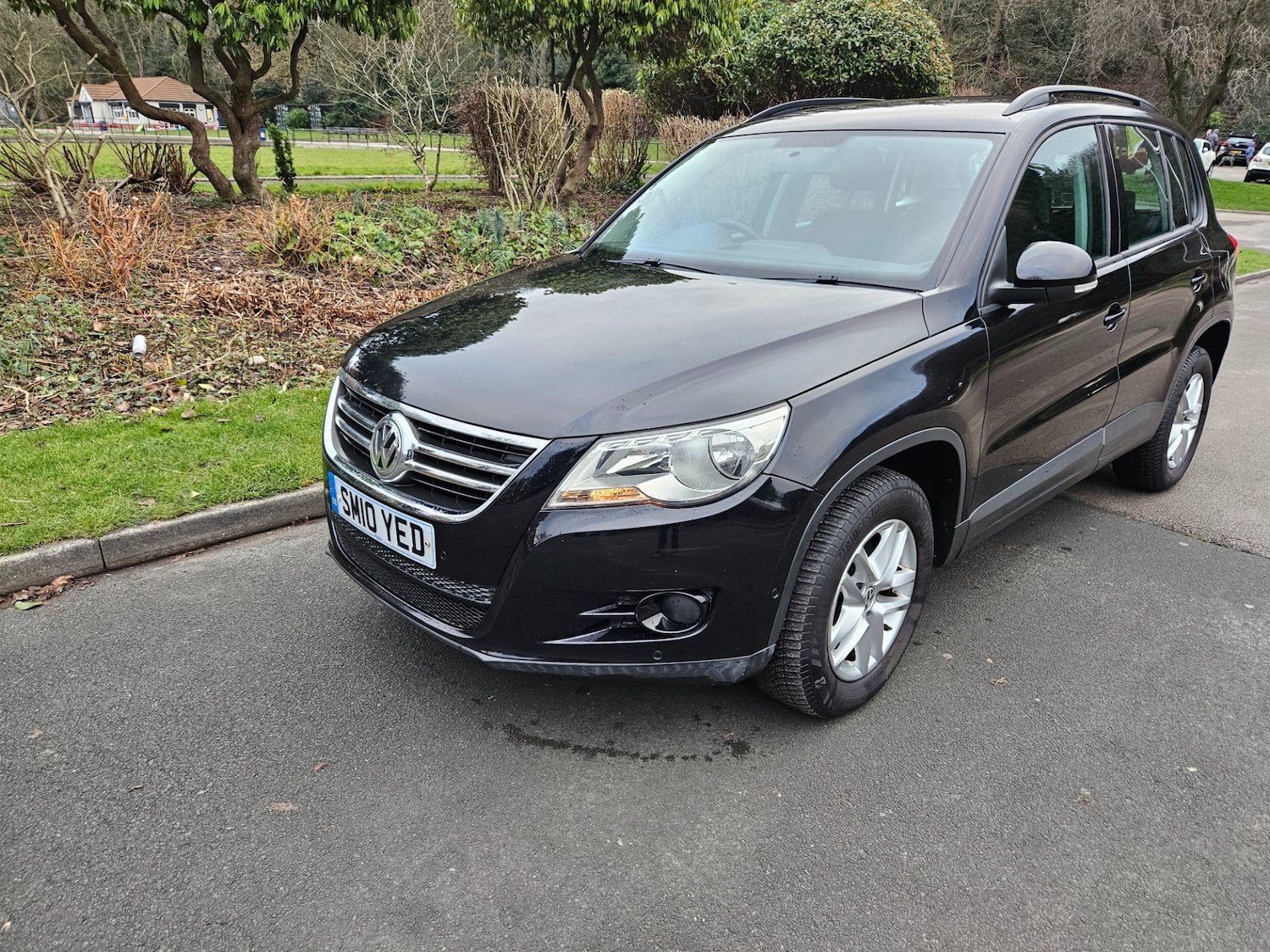 Used Volkswagen Tiguan 2010 for sale - 77073405: Photo 2