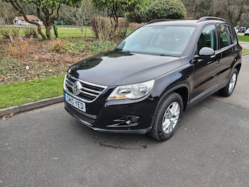 Used Volkswagen Tiguan 2010 for sale - 77073405: Photo