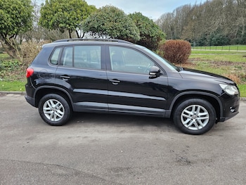 Used Volkswagen Tiguan 2010 for sale - 77073405: Photo