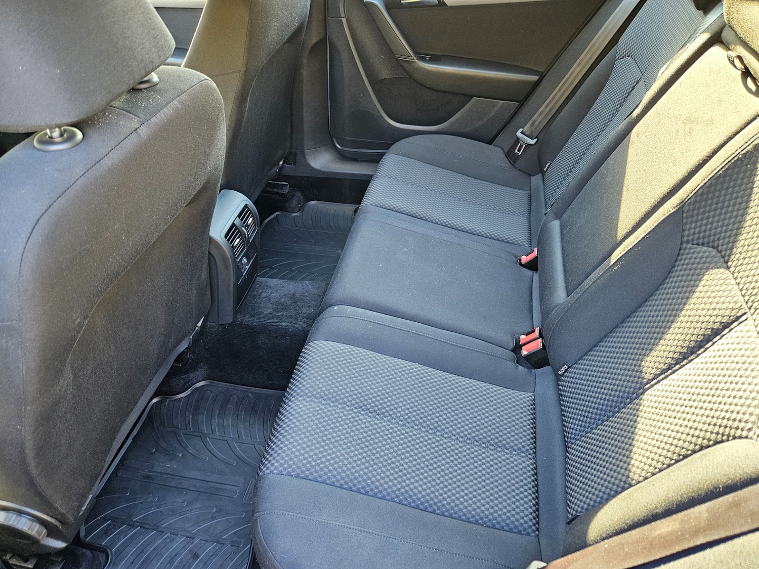 Used Volkswagen Passat 2013 for sale - 75976182: Photo 8
