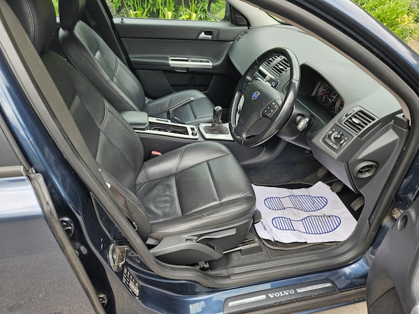 Used Volvo V50 2011 for sale - 74668554: Photo 10