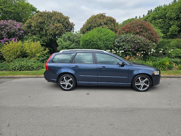 Used Volvo V50 2011 for sale - 74668554: Photo 4