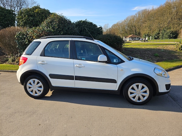 Used Suzuki SX4 2014 for sale - 73715287: Photo 4