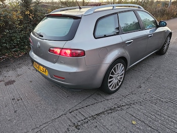 Used Alfa Romeo 159 2008 for sale - 76508572: Photo