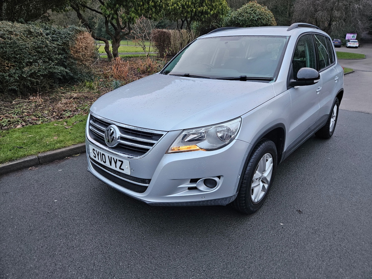 Used Volkswagen Tiguan 2010 for sale - 77073404: Photo 2