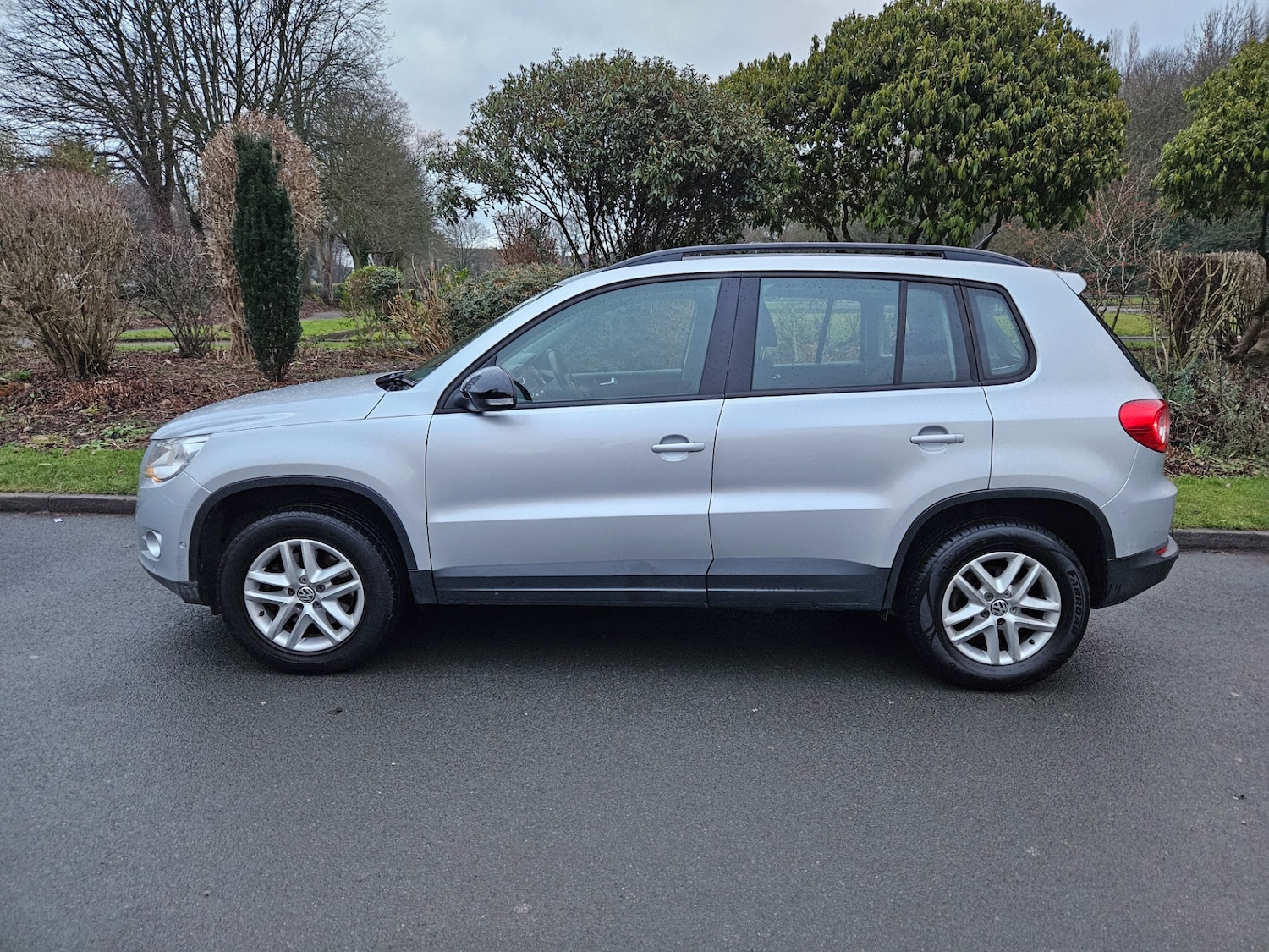 Used Volkswagen Tiguan 2010 for sale - 77073404: Photo 3