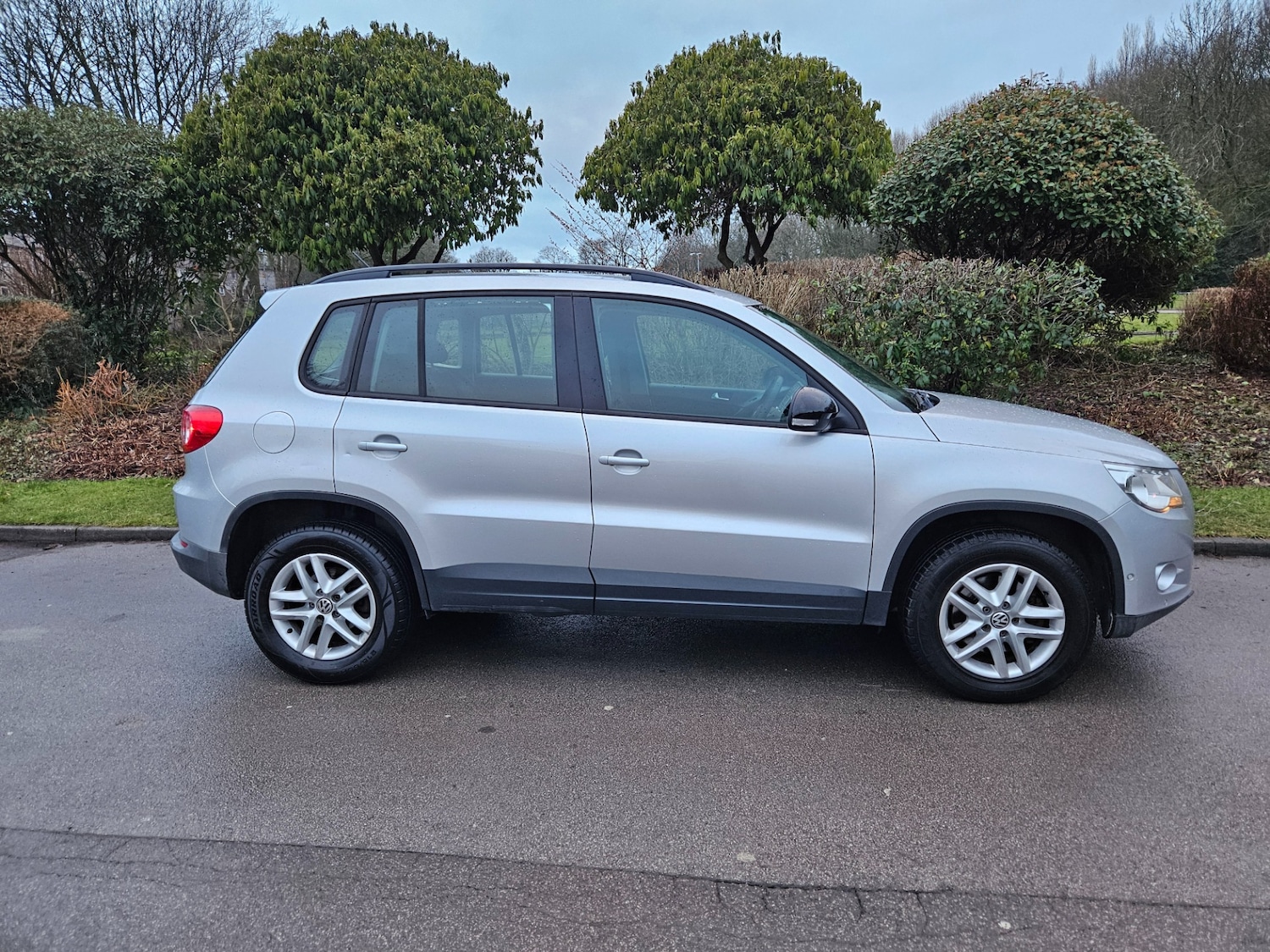 Used Volkswagen Tiguan 2010 for sale - 77073404: Photo 4