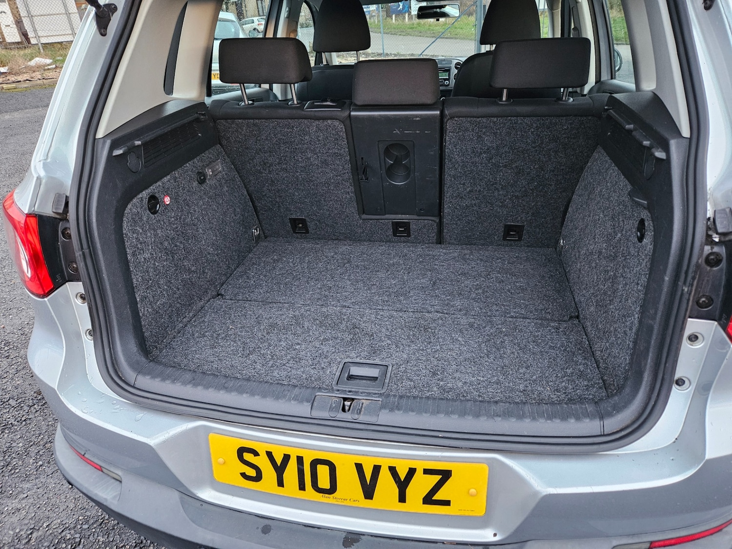 Used Volkswagen Tiguan 2010 for sale - 77073404: Photo 8