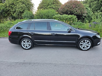 Used Skoda Superb 2013 for sale - 78403237: Photo