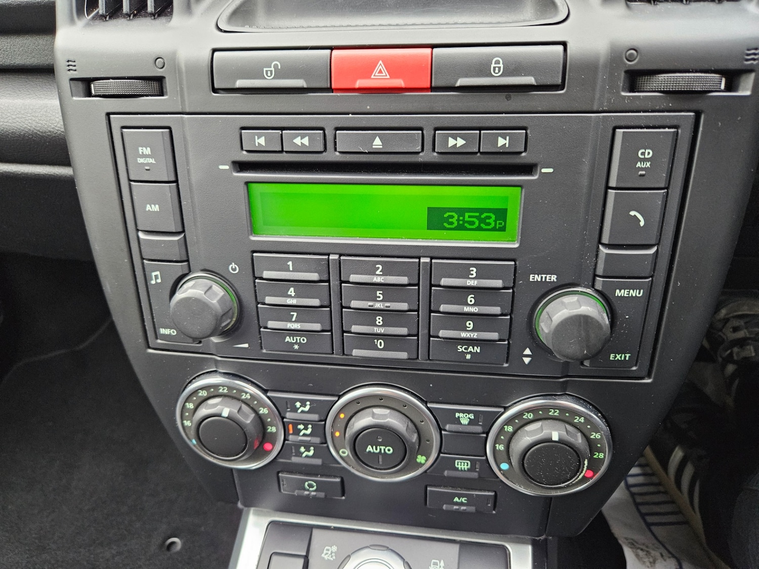 Used Land Rover Freelander 2010 for sale - 76412339: Photo 16