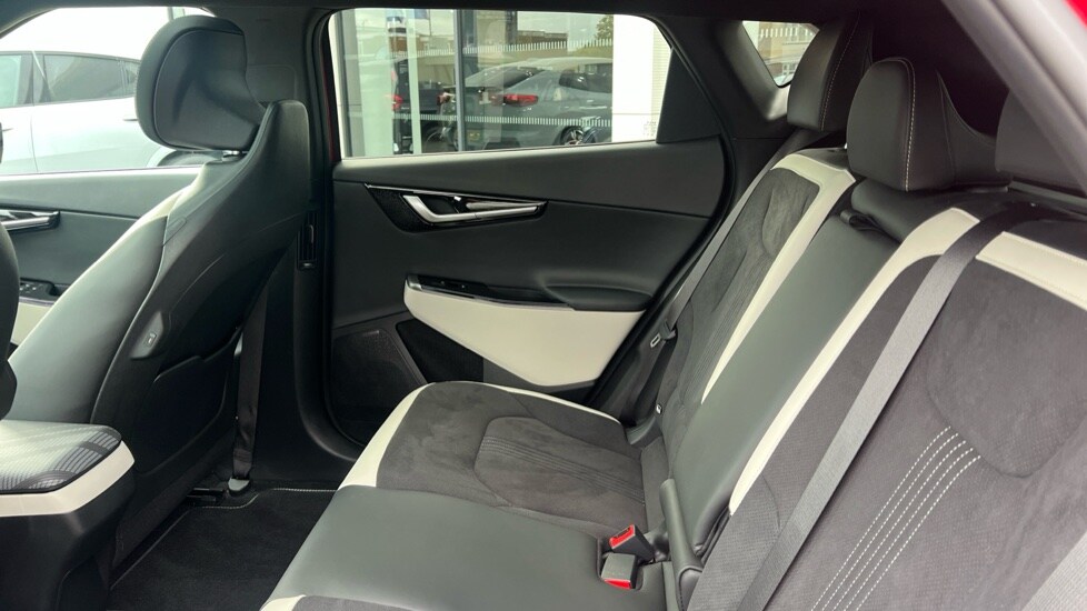 Used Kia EV6 2023 for sale - 76404765: Photo 14