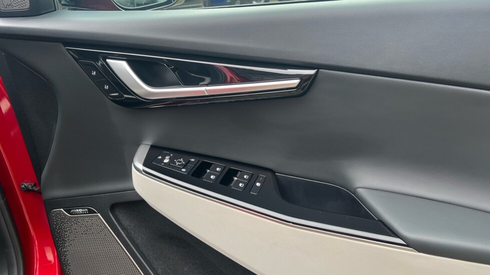 Used Kia EV6 2023 for sale - 76404765: Photo 24