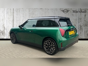 Used MINI Cooper 2024 for sale - 75758749: Photo