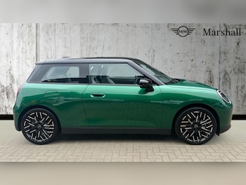Used MINI Cooper 2024 for sale - 75758749: Photo
