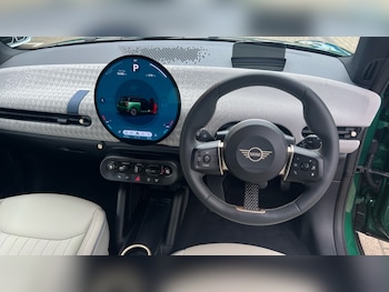 Used MINI Cooper 2024 for sale - 75758749: Photo