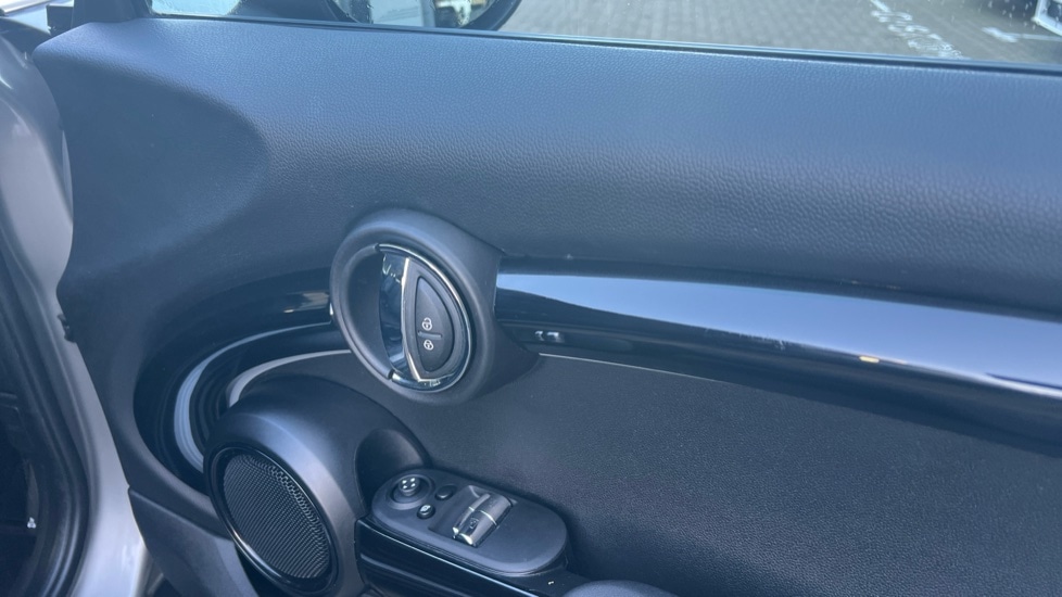 Used MINI Hatch 2024 for sale - 77075521: Photo 20