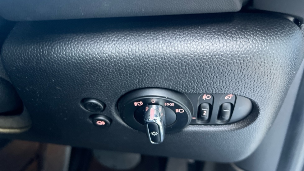 Used MINI Hatch 2024 for sale - 77075521: Photo 31