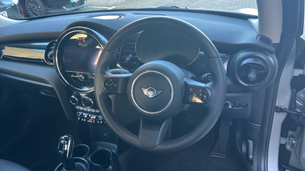 Used MINI Hatch 2024 for sale - 77075521: Photo 5