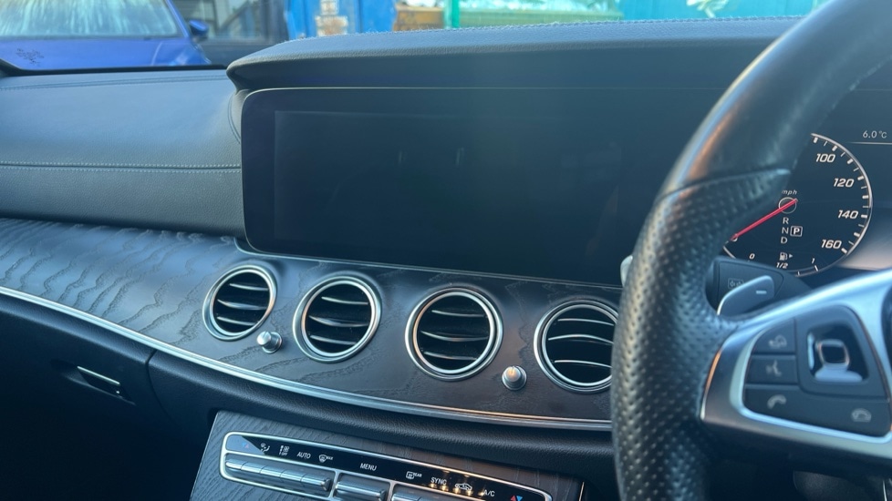 Used Mercedes-Benz E Class 2018 for sale - 76948522: Photo 12