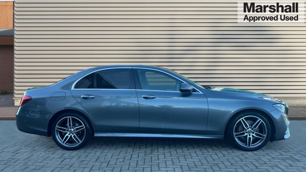 Used Mercedes-Benz E Class 2018 for sale - 76948522: Photo 2