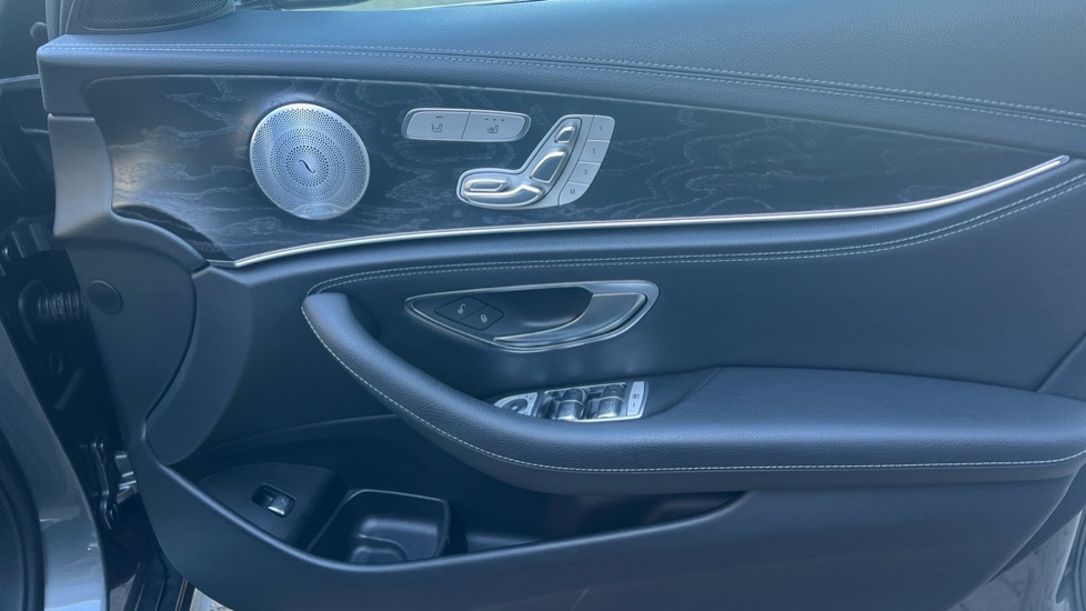Used Mercedes-Benz E Class 2018 for sale - 76948522: Photo 26