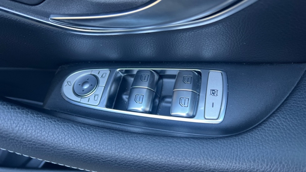 Used Mercedes-Benz E Class 2018 for sale - 76948522: Photo 27