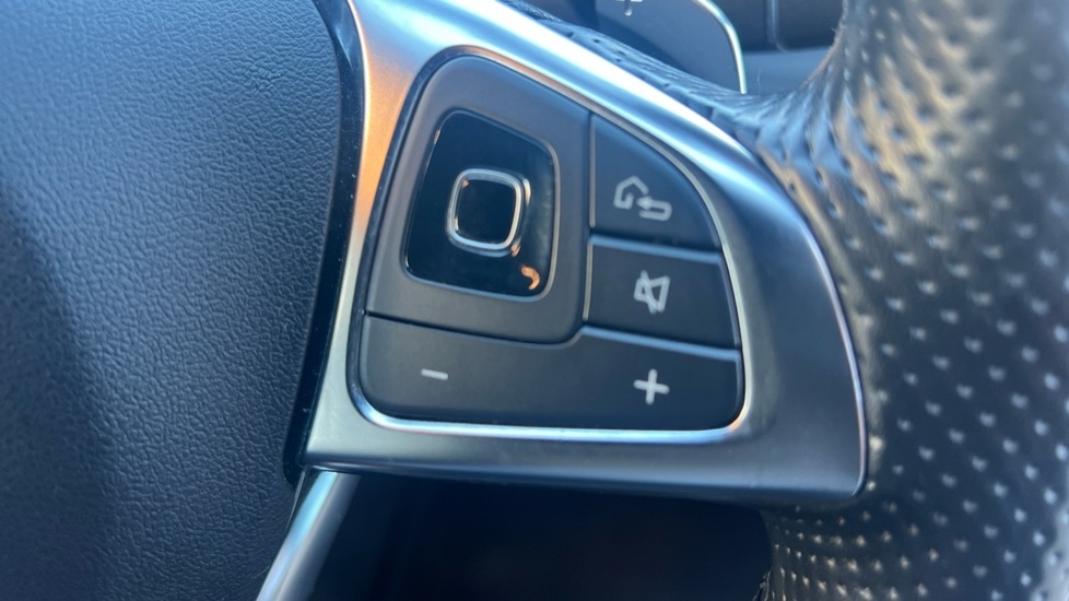 Used Mercedes-Benz E Class 2018 for sale - 76948522: Photo 31