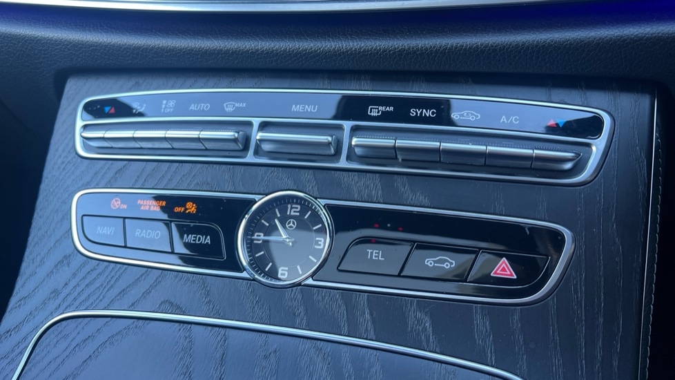 Used Mercedes-Benz E Class 2018 for sale - 76948522: Photo 36