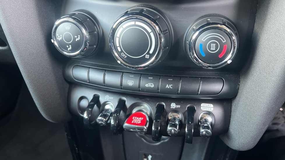 Used MINI Hatch 2021 for sale - 76130619: Photo 36