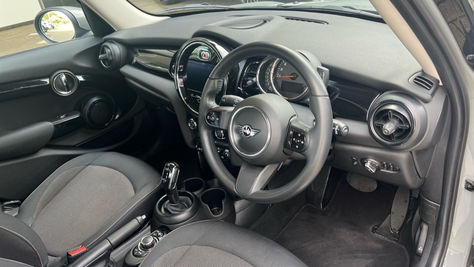 Used MINI Hatch 2021 for sale - 76130619: Photo 6