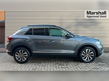 Used Volkswagen T-Roc 2023 for sale - 76773434: Photo