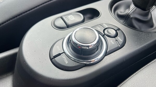 Used MINI Hatch 2022 for sale - 76140118: Photo 19