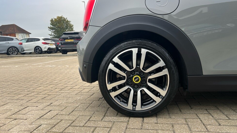 Used MINI Hatch 2022 for sale - 76140118: Photo 27