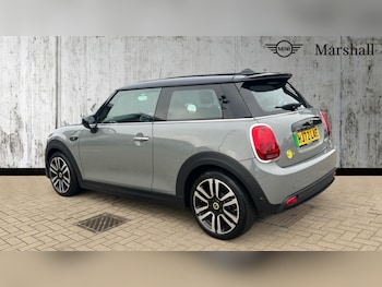 Used MINI Hatch 2022 for sale - 76140118: Photo 2